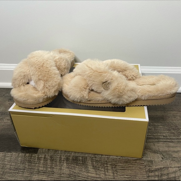 Micheal Kors Furry Slides, Tan/Beige, Size 10 - Picture 2 of 3